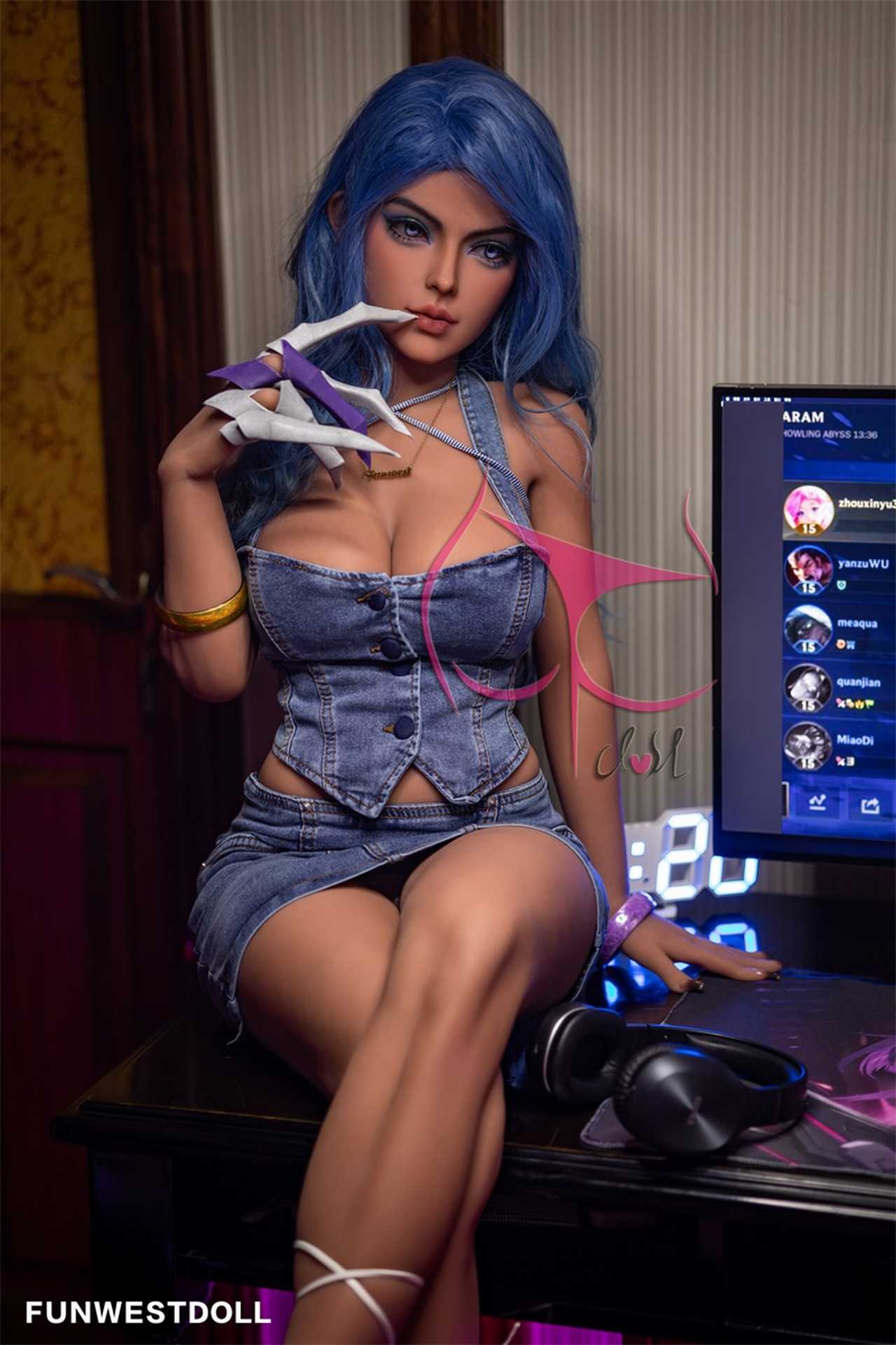 Funwest Love Doll Haylee: 155cm Blue-Haired Anime Seductress Any Love Doll Funwest